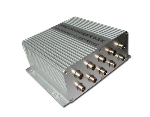 高精度位移傳感器數(shù)據(jù)采集系統(tǒng)